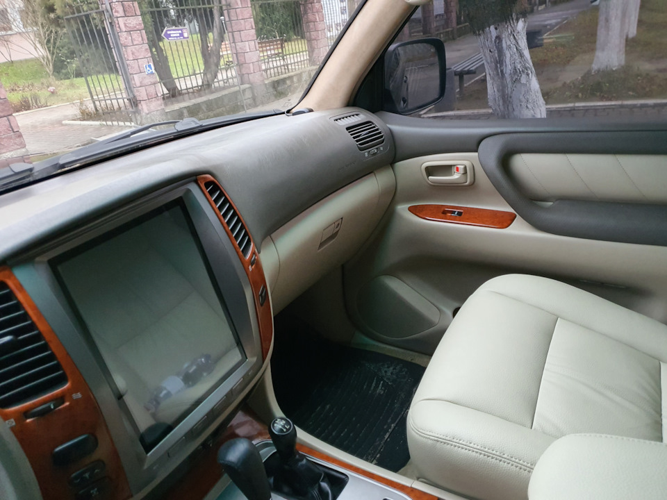 Здійснилося. Відновлення Land Cruiser 100 закінчено. 4