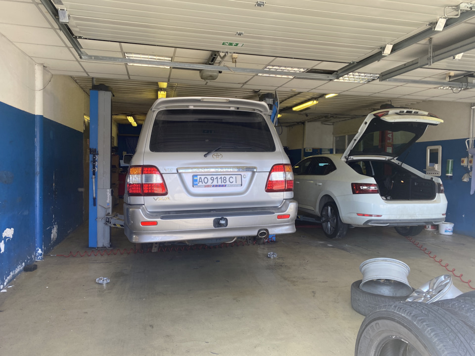 Нова гума Dunlop АТ20 Grandtek 3
