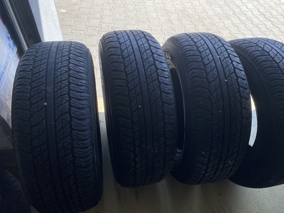 Нова гума Dunlop АТ20 Grandtek 4
