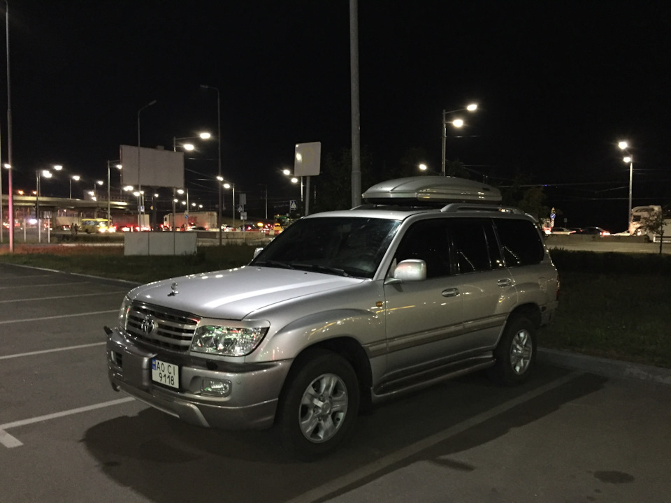 Встановлення боксу на дах. Thule Spirit 780. 3