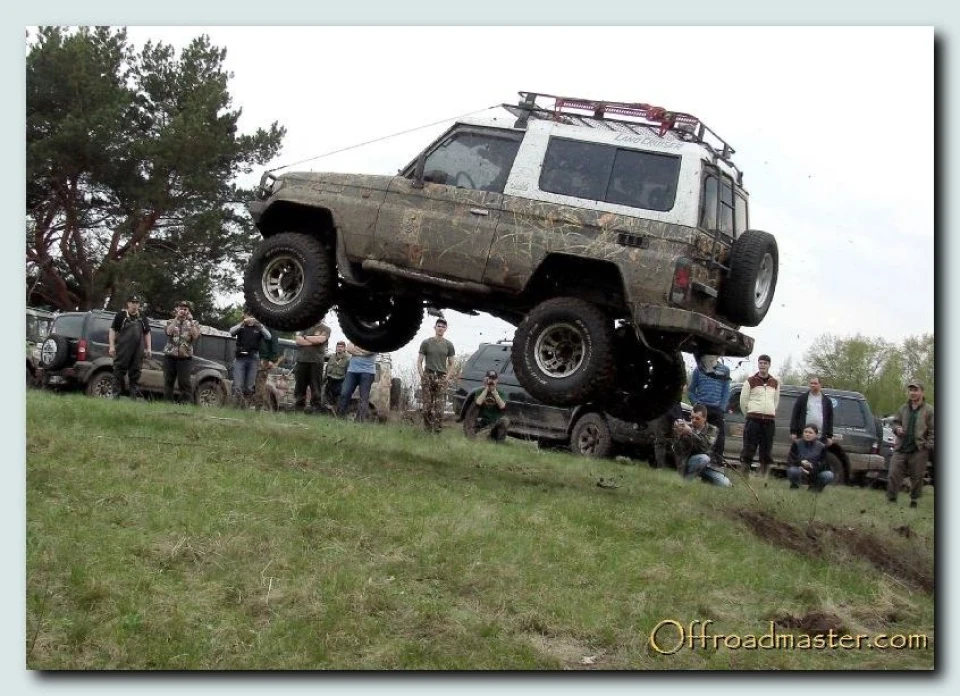 SCHULBUS-2008: OFFROAD FOREVER
