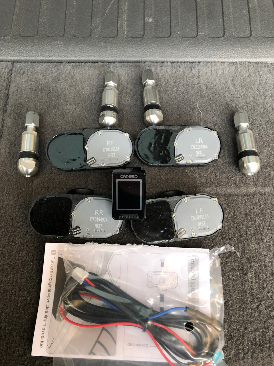 Система контролю тиску в шинах TPMS Careud U912 3
