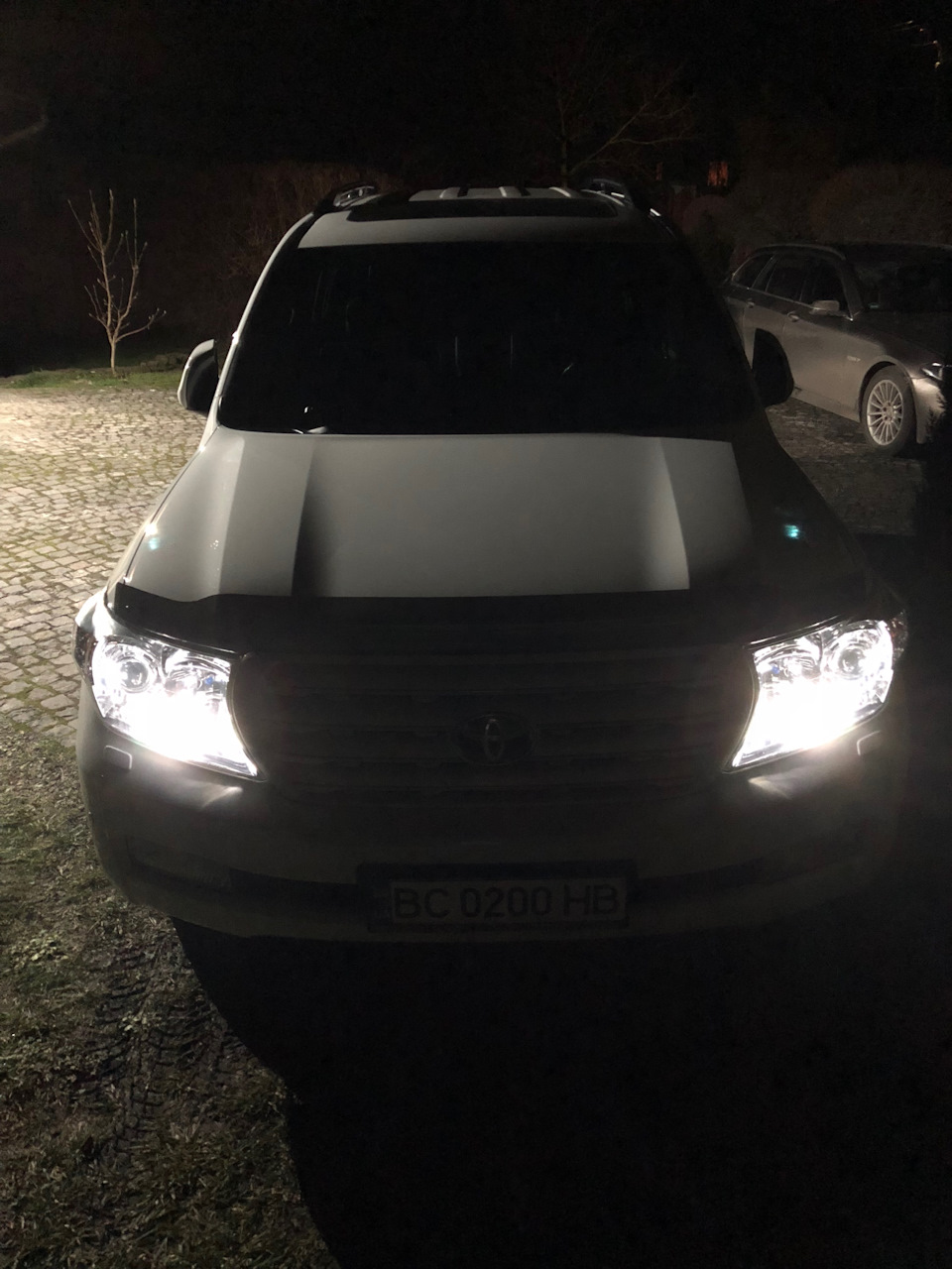 Заміна автомобільних номерів та ламп по колу 4