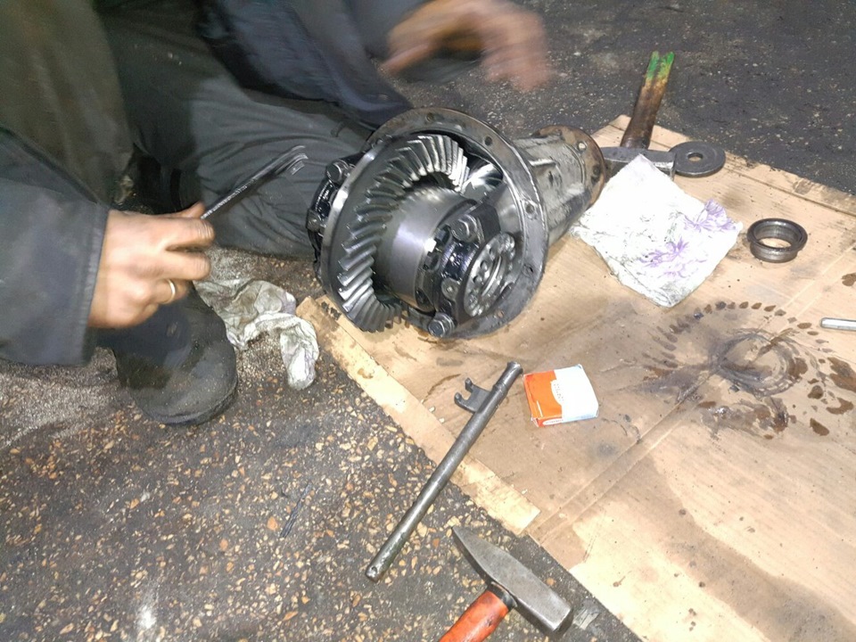Встановлення Eaton Truetrac Limited-Slip Differential. 3