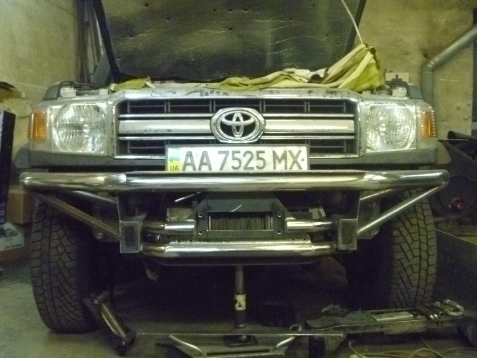 Бампер передній 5 2