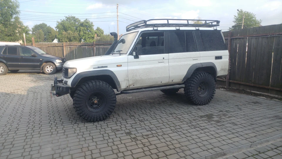 Maxxis Trepador bias m8060 35х12.5 r15 і не тільки про нього.