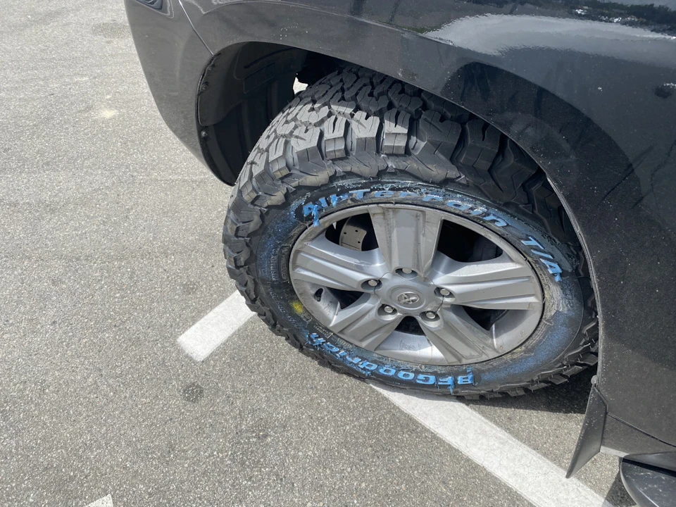 BFGoodrich All Terrain T/A KO 2 .