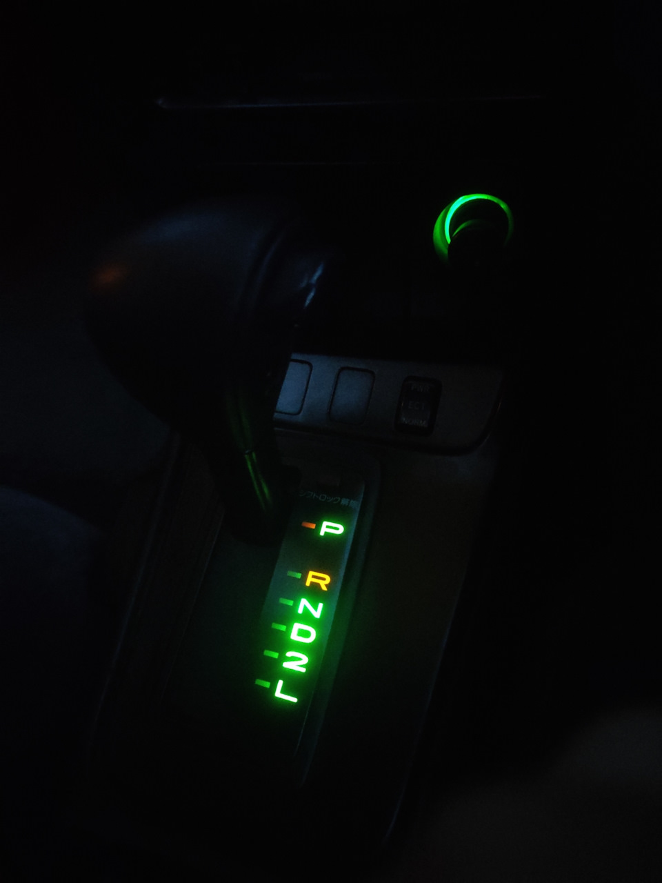 Встановлення LED ламп у салон 3