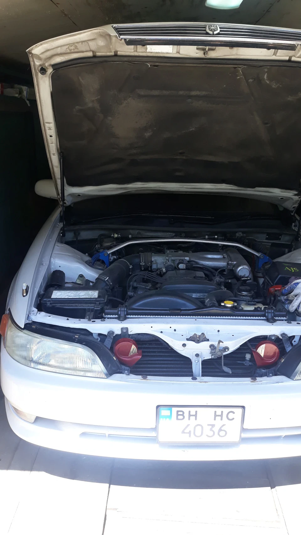Газові упори капота jzx90