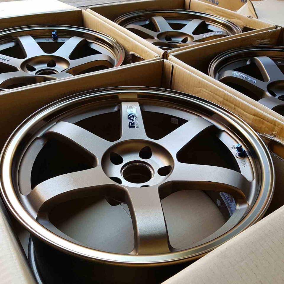 Rays Volk Racing TE37! Bronze R18 9,5J ET+12 2