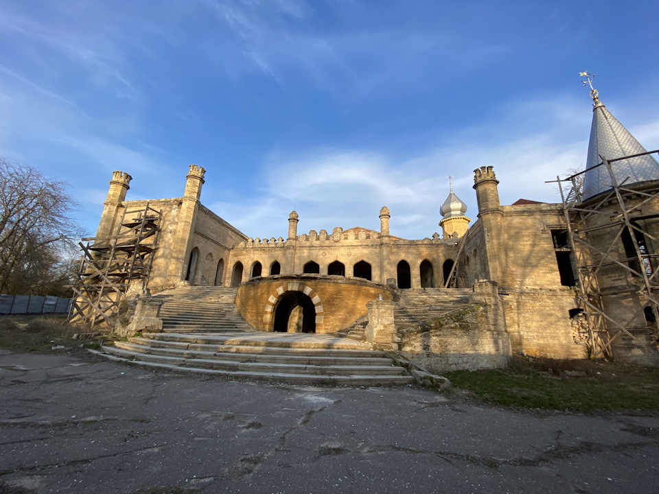 Поїздка до замку Курісів у селі Петрівка 1
