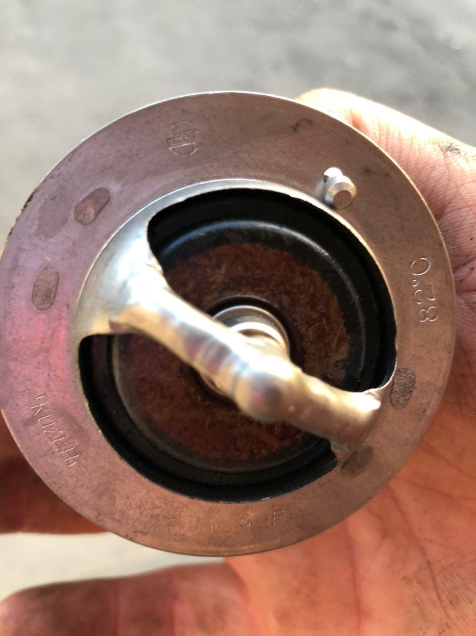 Замініть термостат 3UZ. Температура охолоджуючої рідини. P0125 5