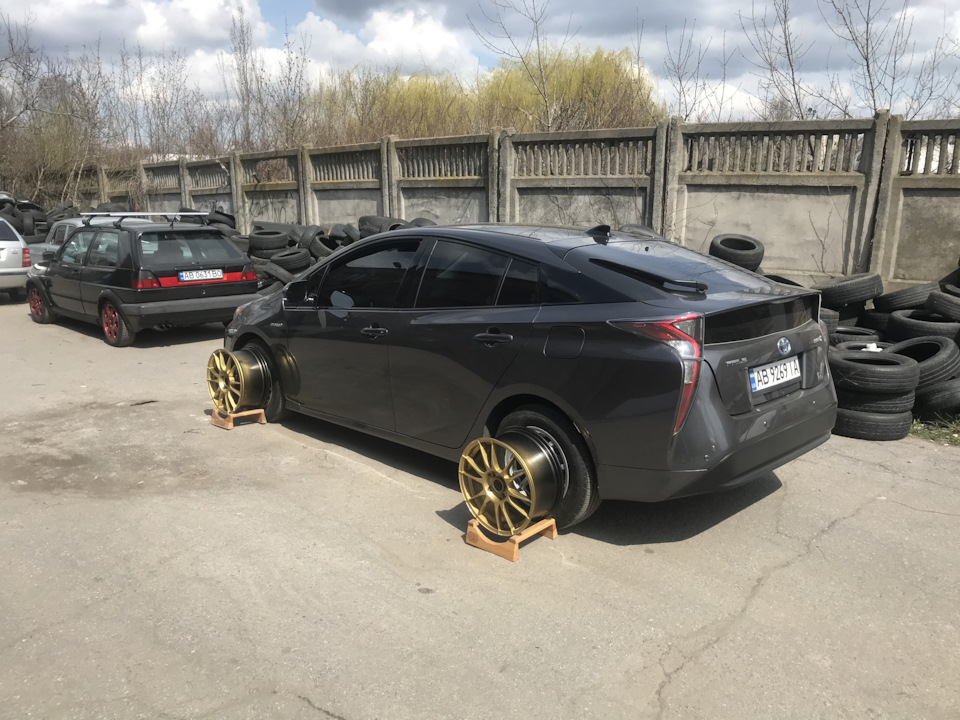 OZ ultraleggera R17 8j ET55 5