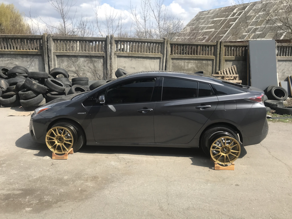 OZ ultraleggera R17 8j ET55 4