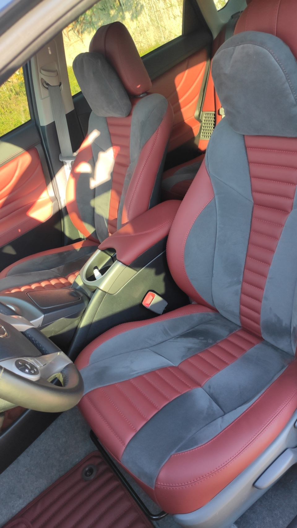 Шкіряний салон Prius 4