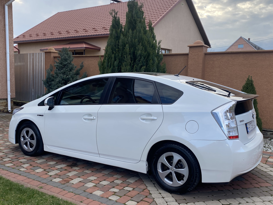 Рестайлінгові ковпаки Prius 30 5