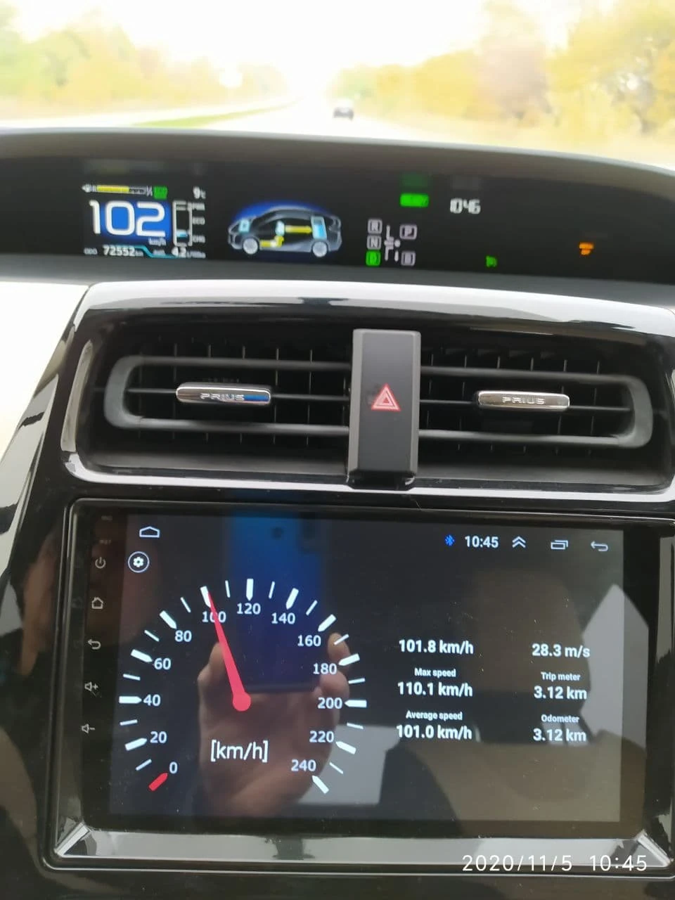 Показання спідометра та GPS