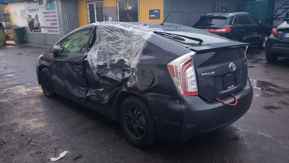 Toyota Prius З США - В Україні 2