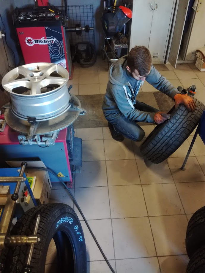 Покупка Maxxis BravoAT-771 215\70\16 3