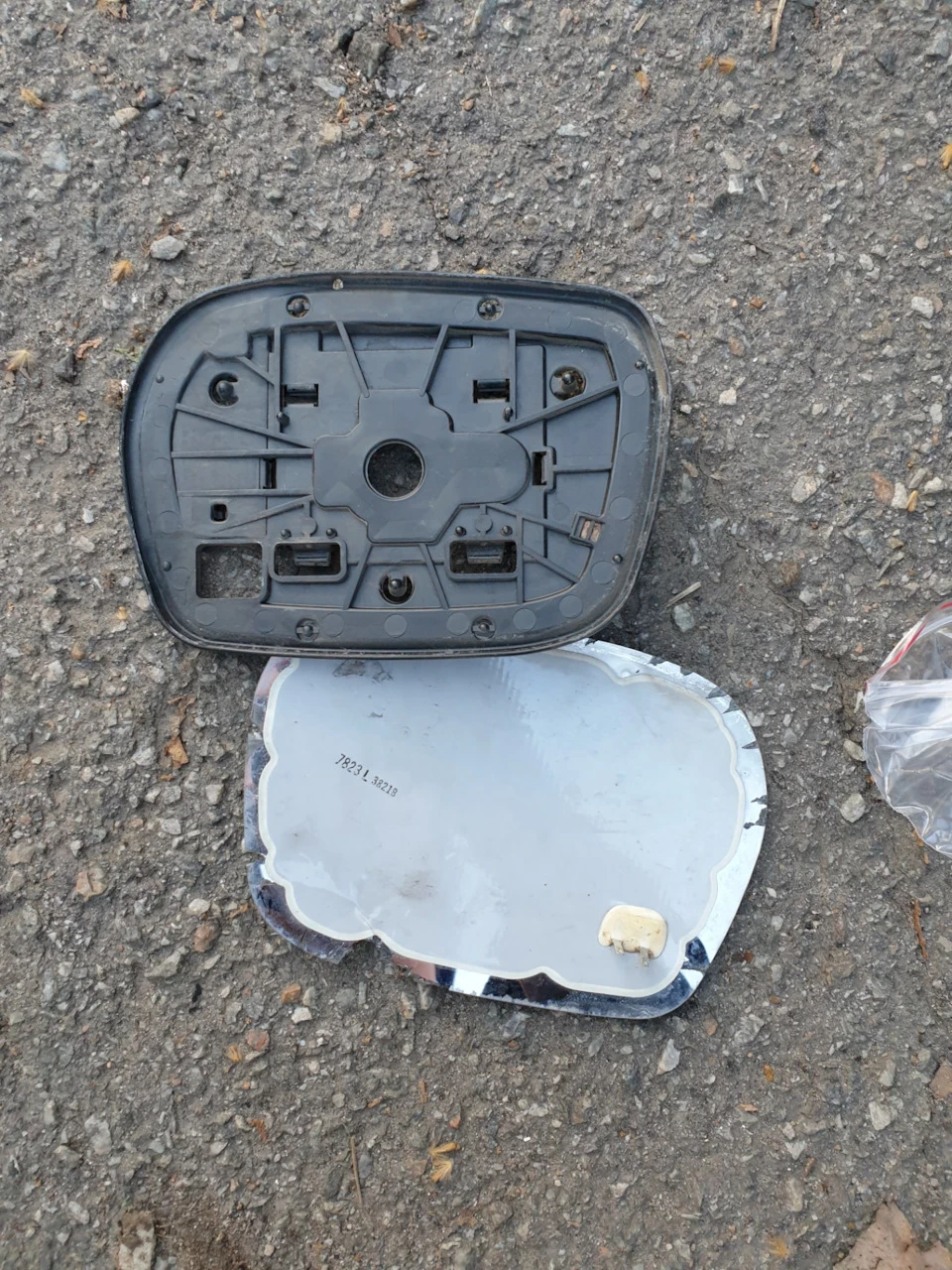 Епопея з дзеркалом заднього виду
