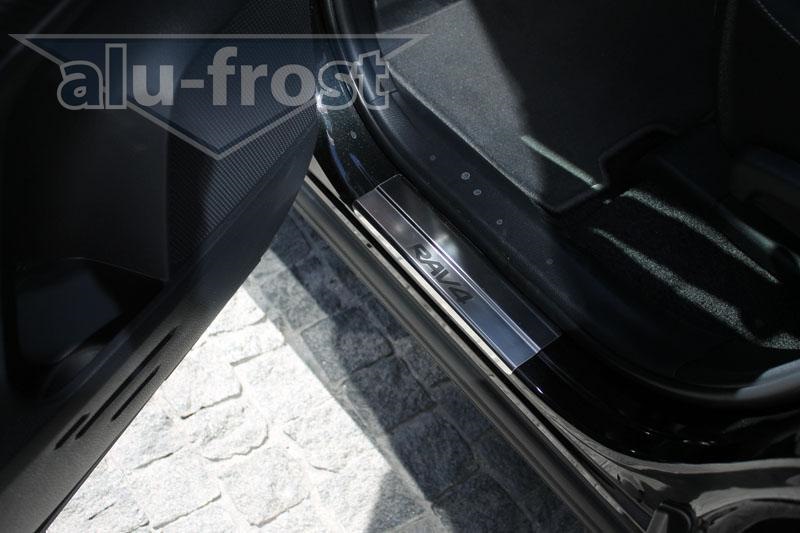 Накладки на пороги Toyota Rav4 IV 2013+ 2