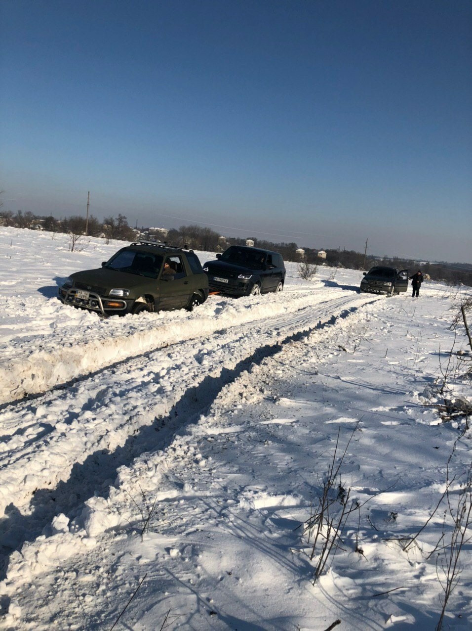 Вирішили проїхатися, перевірити околиці 4