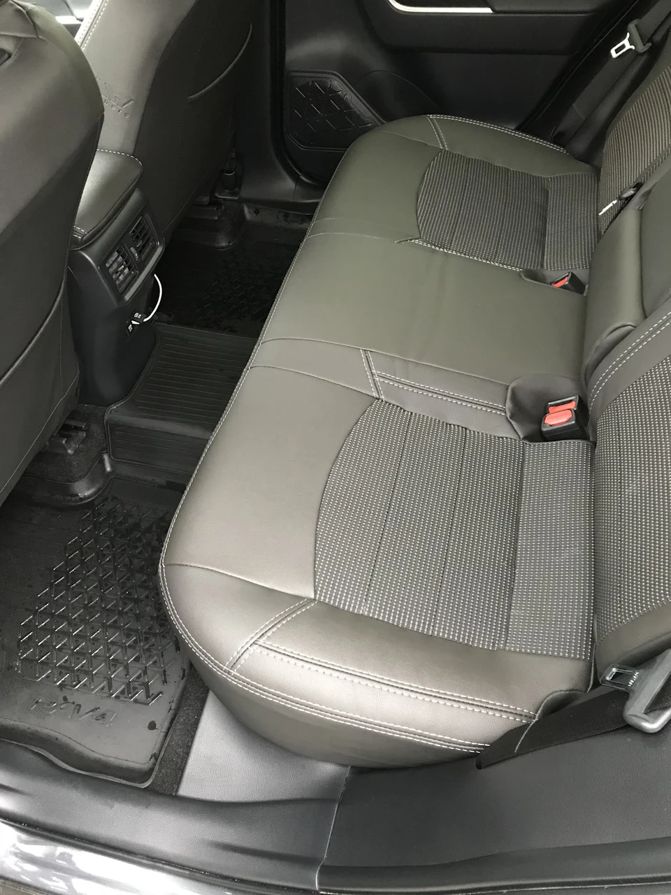 Порятунок салону (чохли).