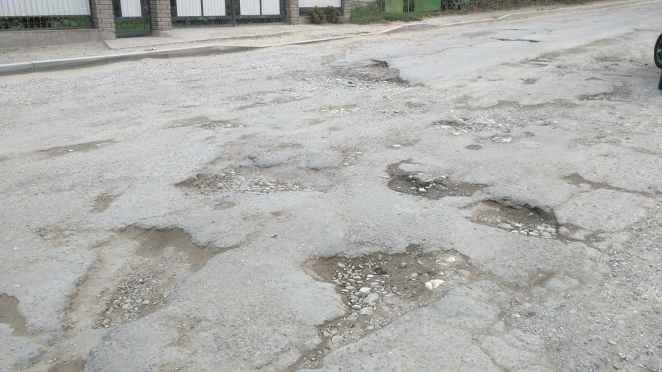 Біда! Зникло ближнє світло(((