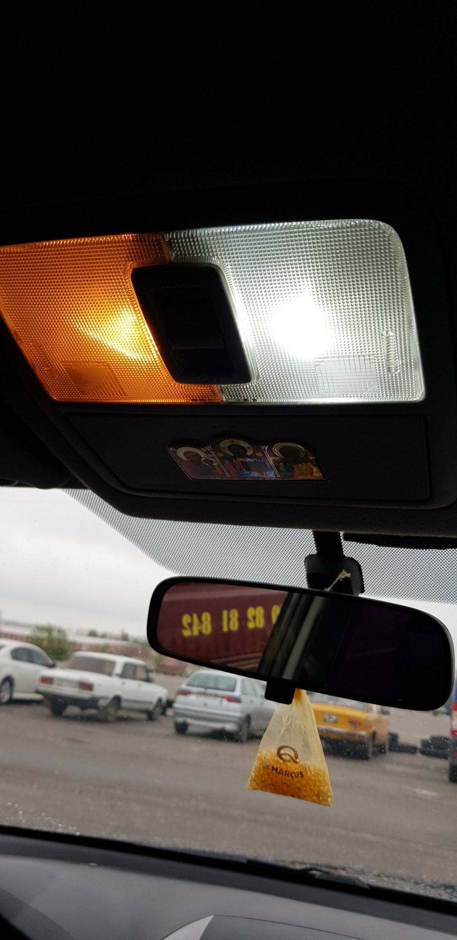 Заміна лампочок в салоні на Led 2