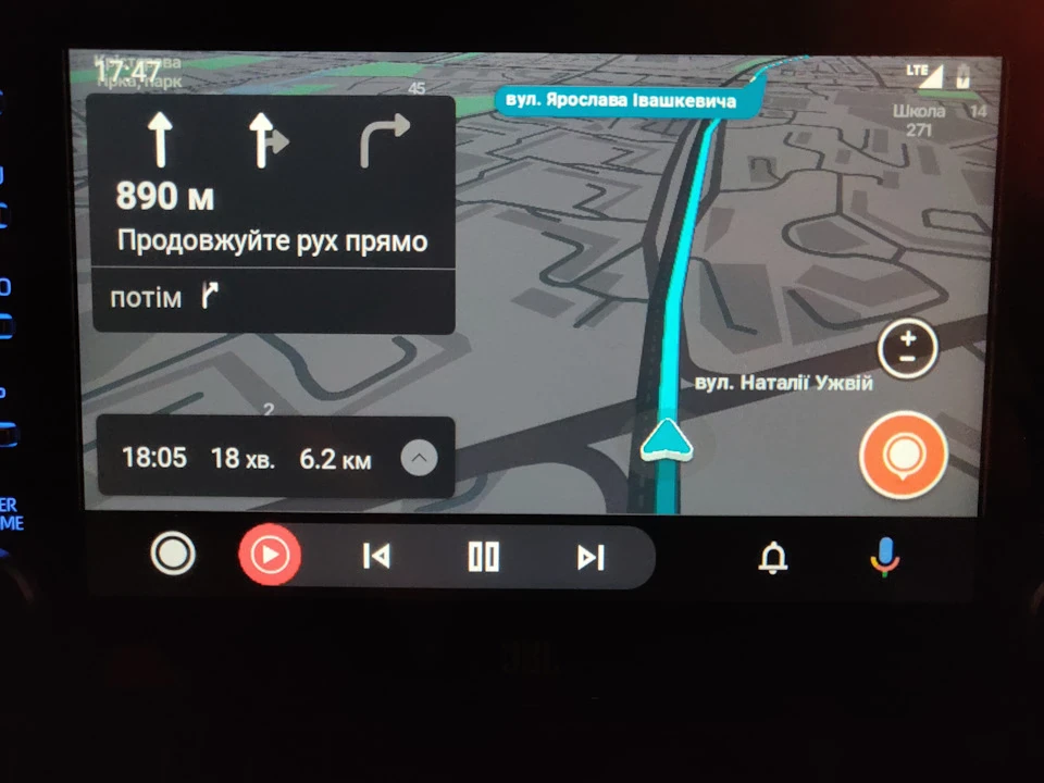 Waze навчився показувати підказки по смугах