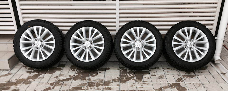 Bridgestone Blizzak VRX 1