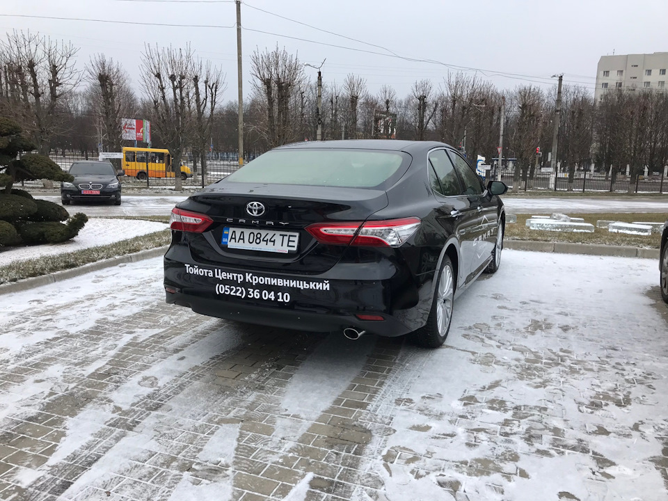 Нова Toyota Camry 5
