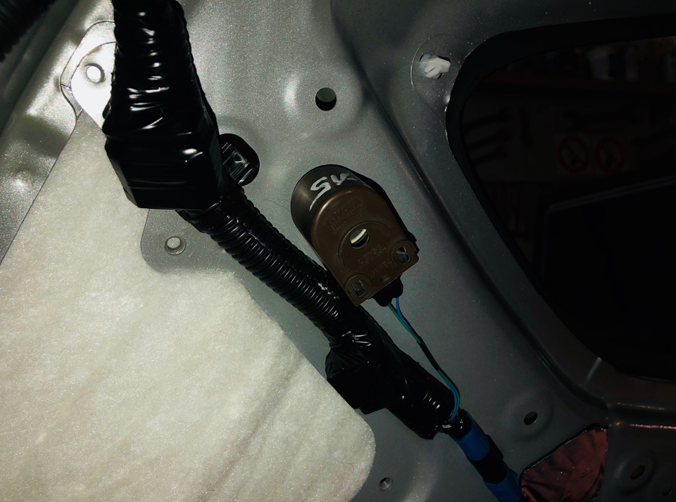 OEM Toyota Blind Spot Monitor System (part 2) 5