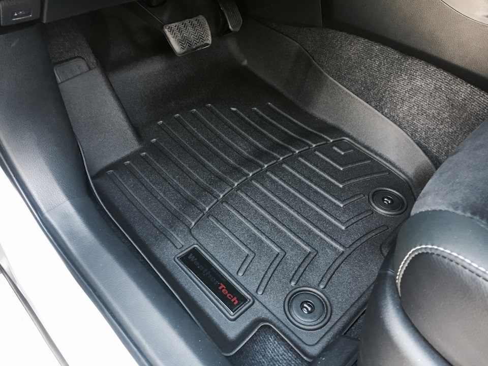 WeatherTech FloorLiner 1