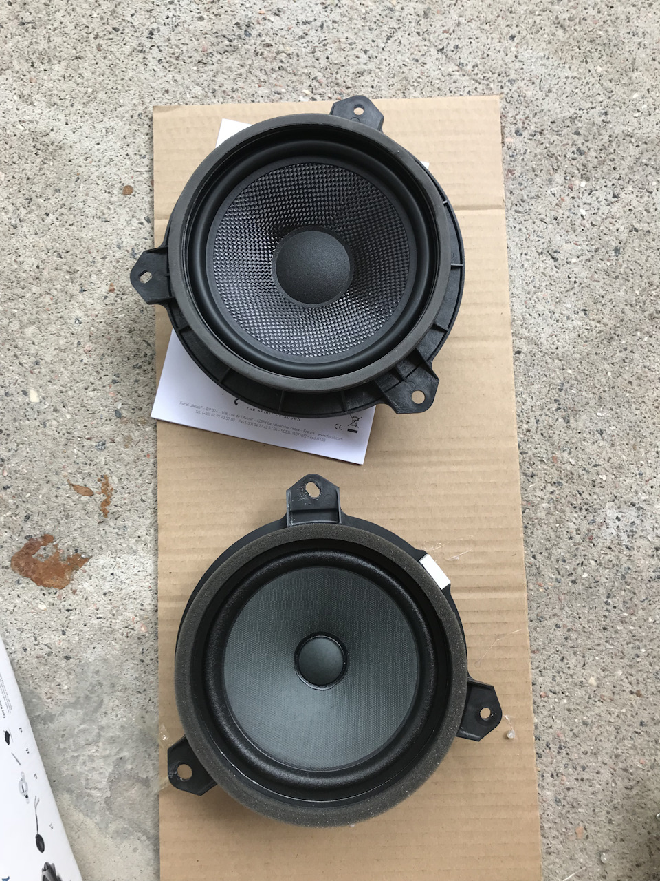 Заміна акустики на Focal is165toy 5
