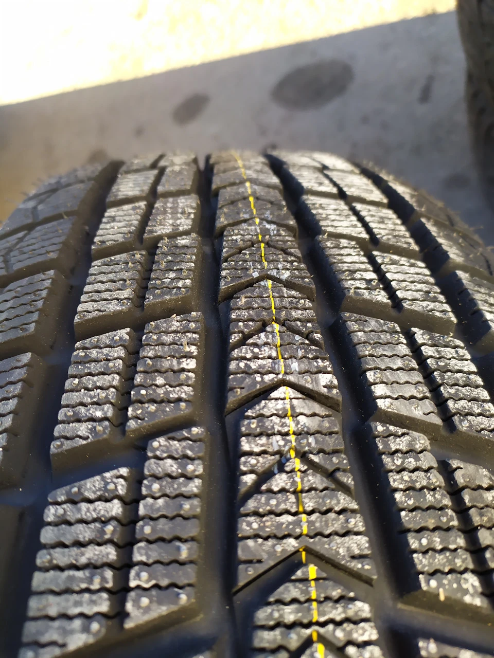 Випробуватимемо корейську шину) roadstone/nexen