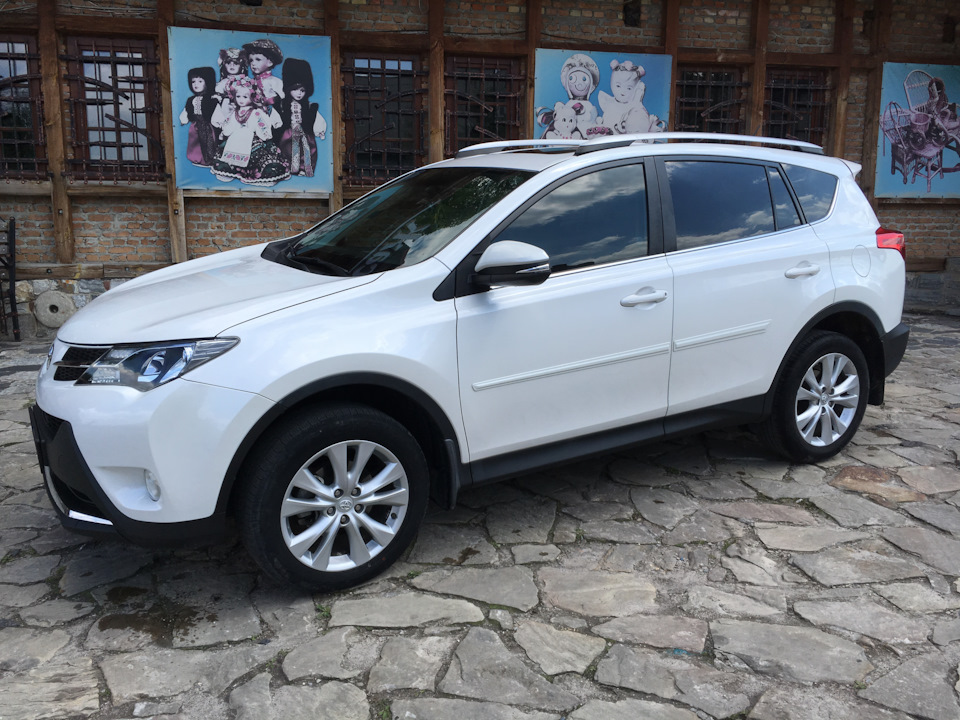 Продаж RAV4 LIMITED 1