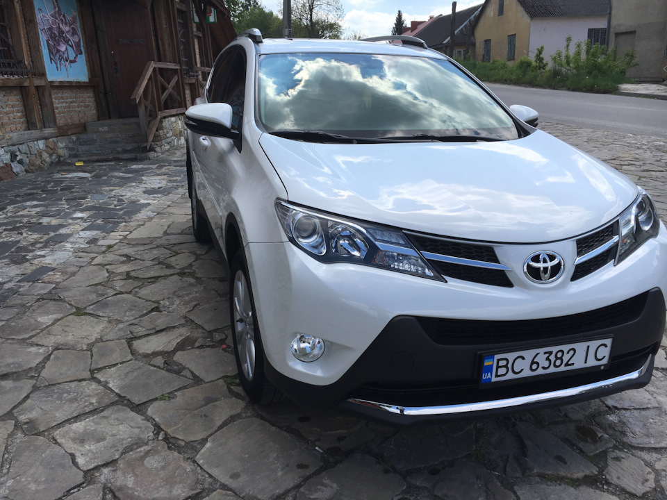 Продаж RAV4 LIMITED 5