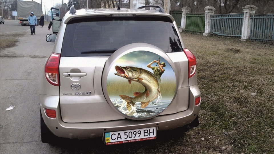 Заміна малюнка на кришці запасного колеса 2