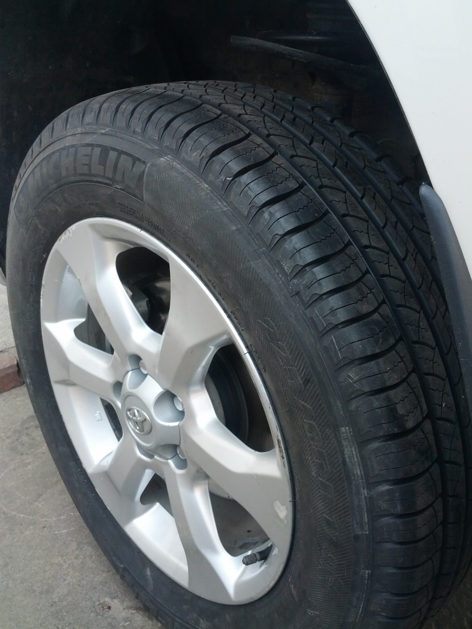 Перевзувся на літні шини Michelin Latitude Tour HP 225/65 R17 5