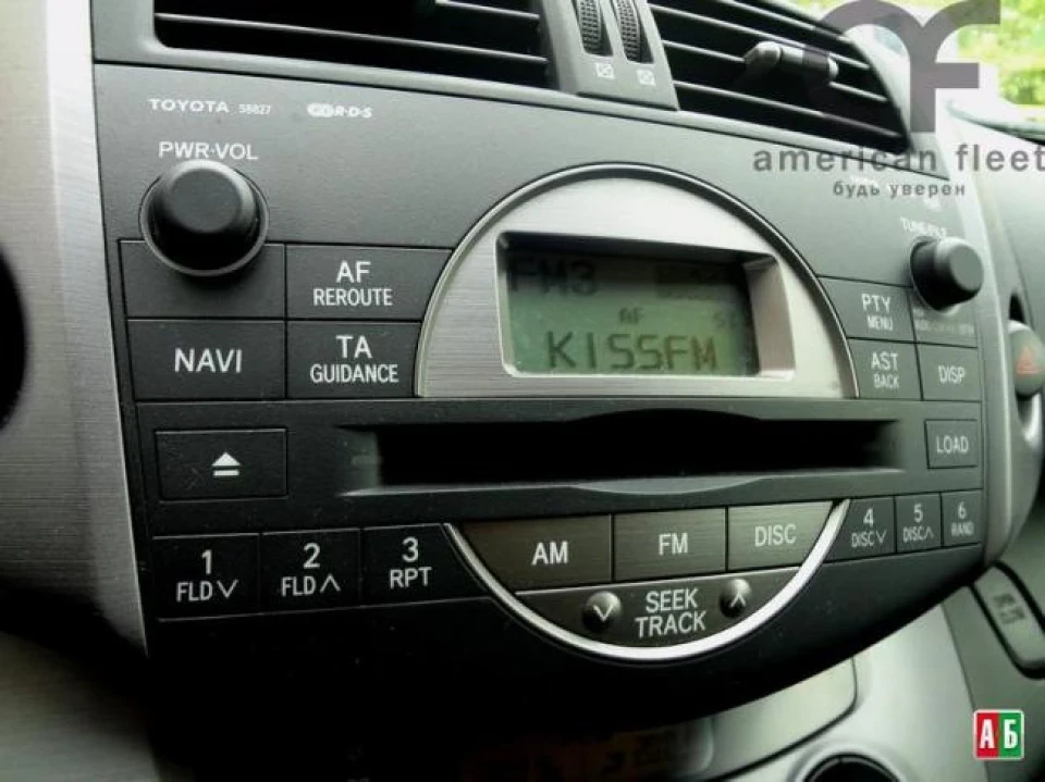 Питання по штатній магнітолі Rav4