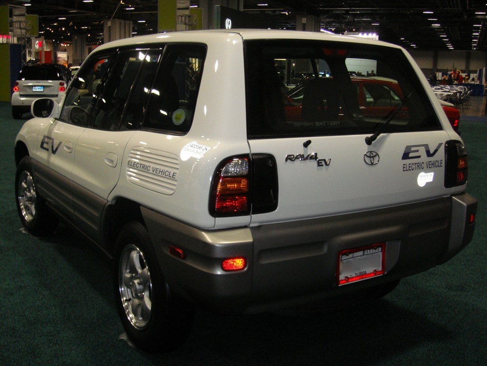 Вікіпедія Toyota RAV4 EV 1