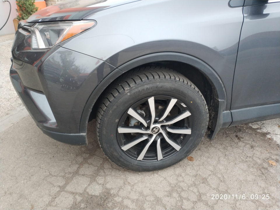 Диски AEZ REEF на Toyota RAV4 LE 1