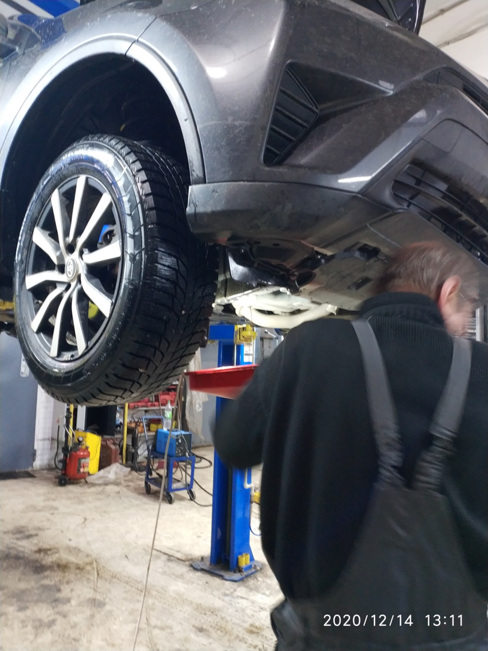 Заміна мастила в двигуні RAV4 LE 3