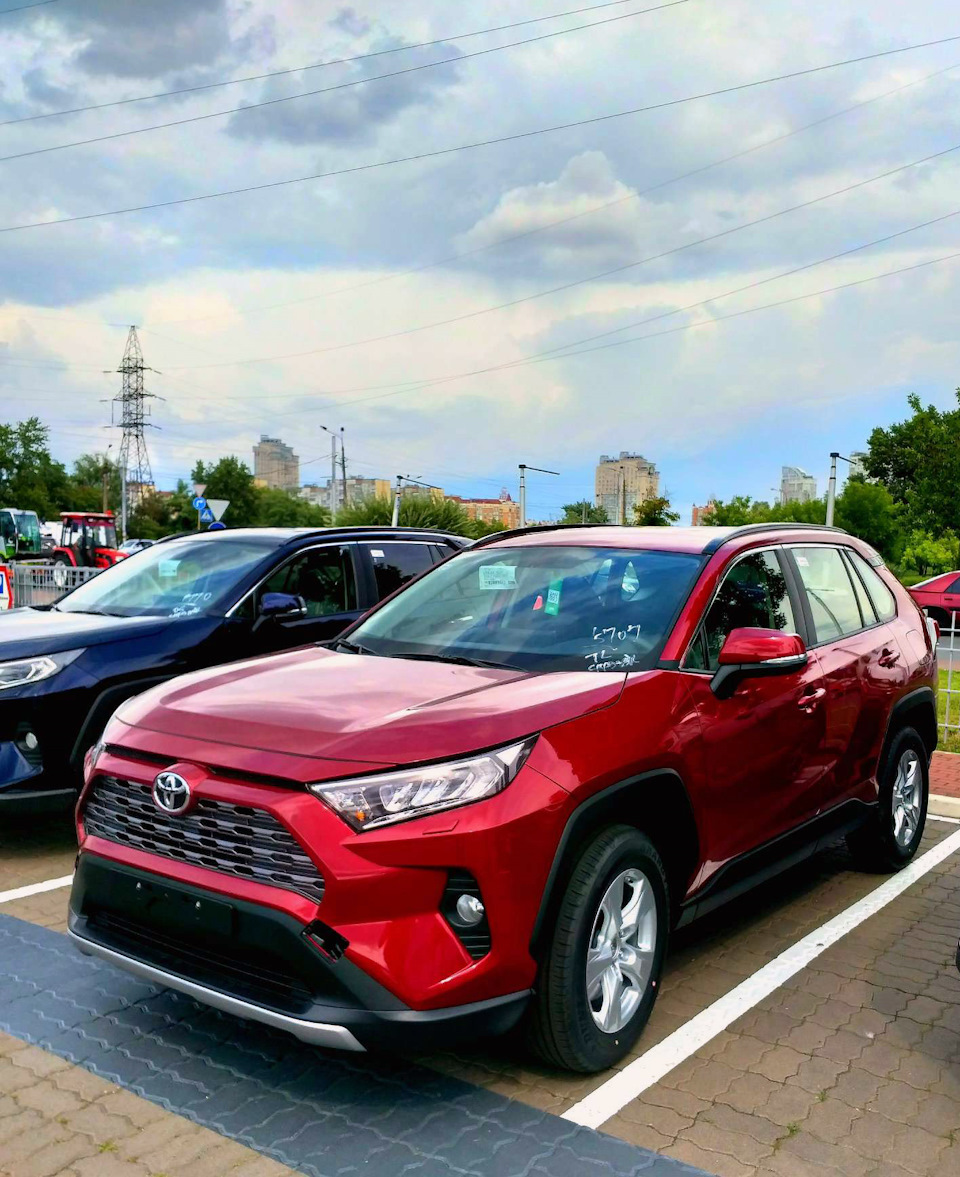 Дочекався. Про Toyota RAV4! 1