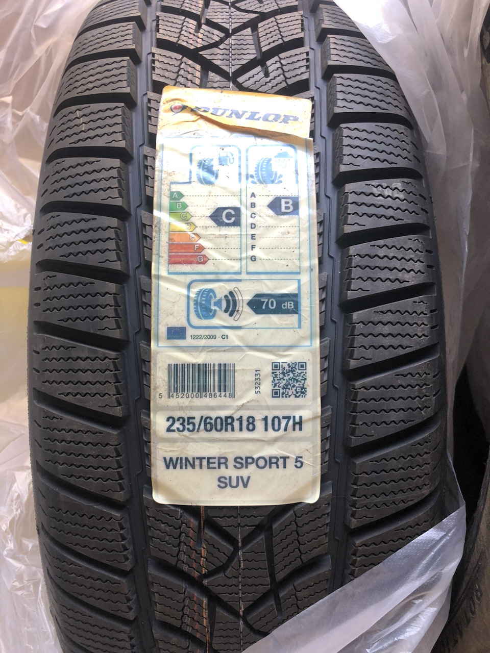 25. Зимова гума 235/60 R18 RAV4 2