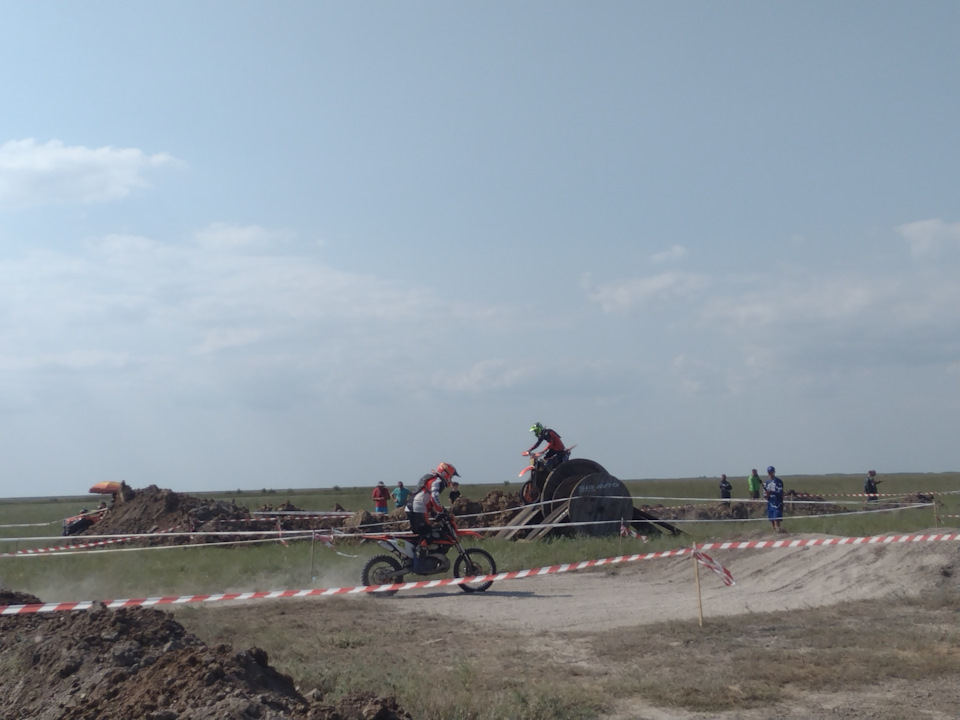 Буря в пустелі 4