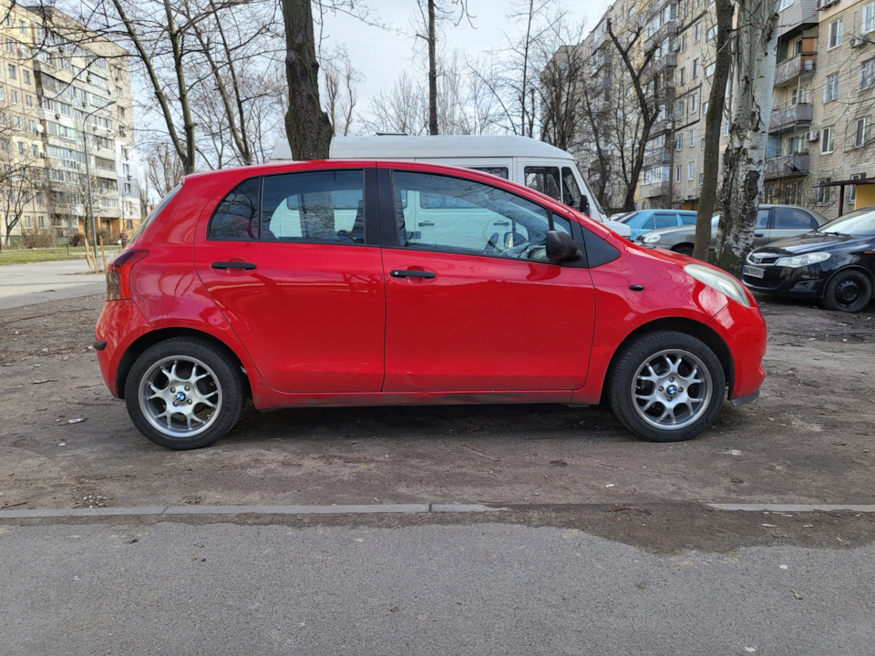 Яріс має нові тапочки Borbet BS 2