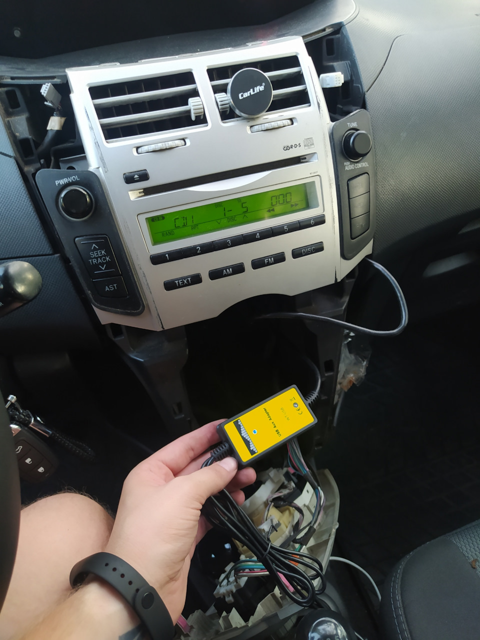 Встановлення USB/AUX/BLUETOOTH 1
