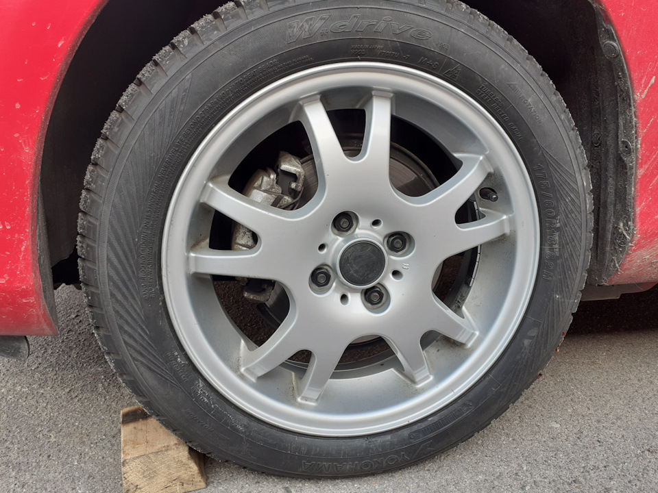 Yokohama + Mini R16 1